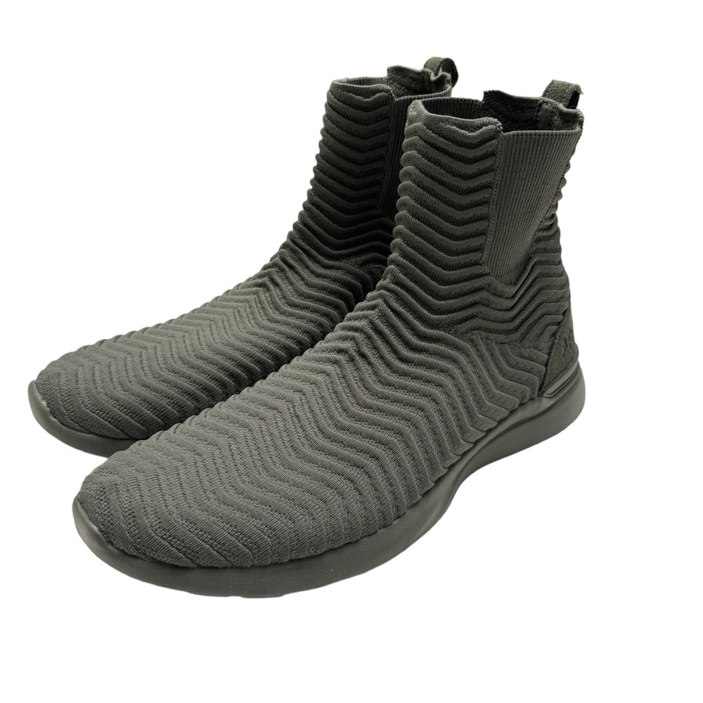 APL Men’s Techloom Chelsea Sneaker
